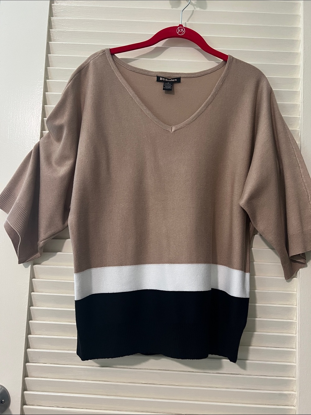 Taupe, White & Black V-Neck Colorblock Sweater
